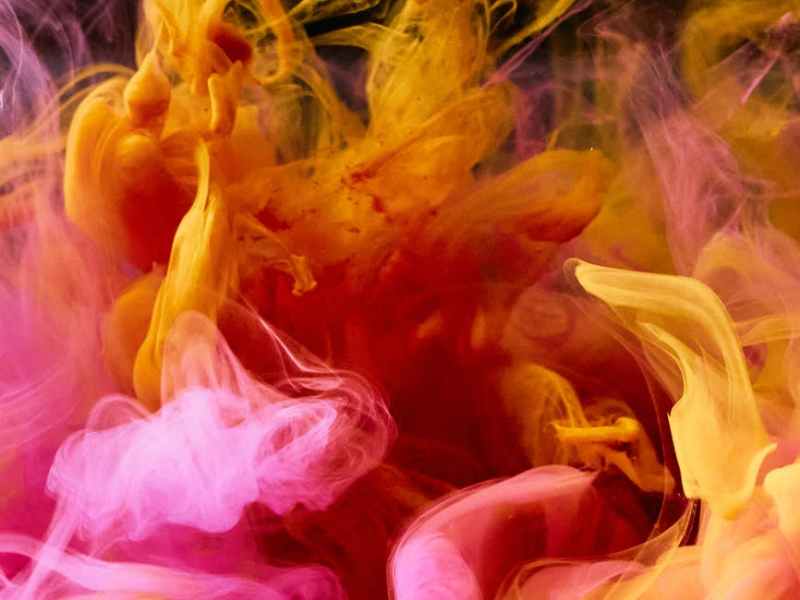 Kaiken voittava rakkauden&nbsp;tuli